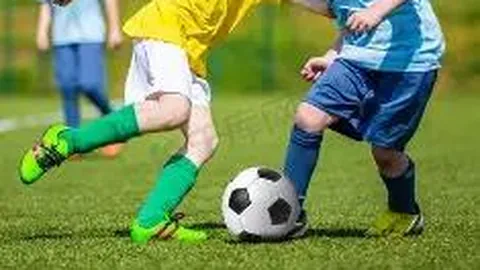 11月20日周四纽约尾盘，金价4077.91美元／盎司持稳，次日亚洲盘突破至4110.15美元创新高